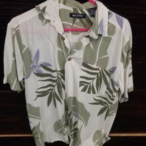 Short sleeve button up shirt